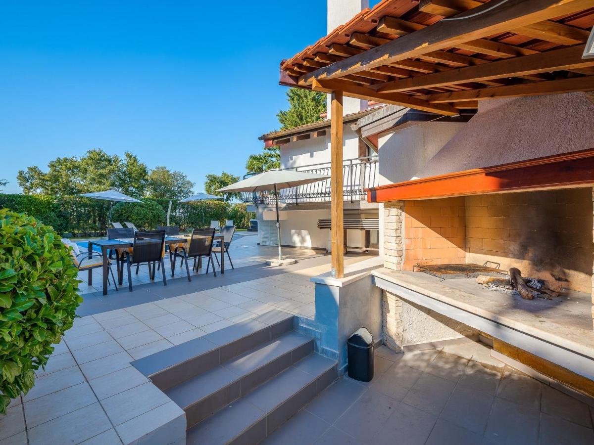 Villa Martimar With Pool And Hot Tub In Istria Rosini ภายนอก รูปภาพ