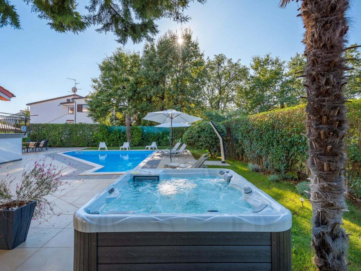 Villa Martimar With Pool And Hot Tub In Istria Rosini ภายนอก รูปภาพ